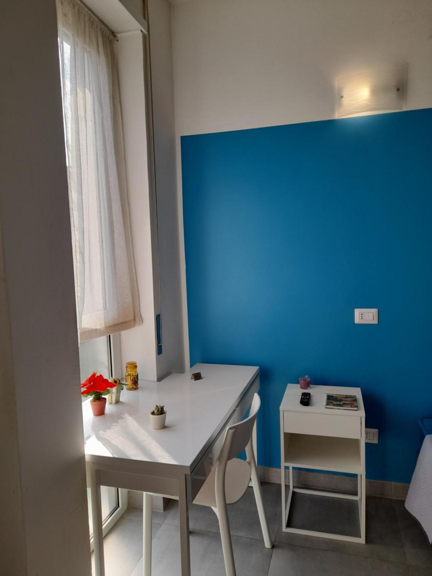 -l' Oasi Del Turista, Room2- Station Affittacamere *